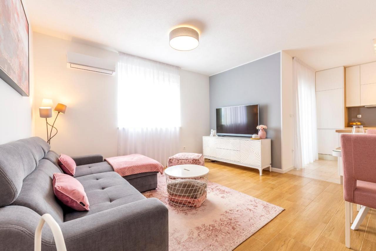 Rose Apartment Kastela Exterior photo